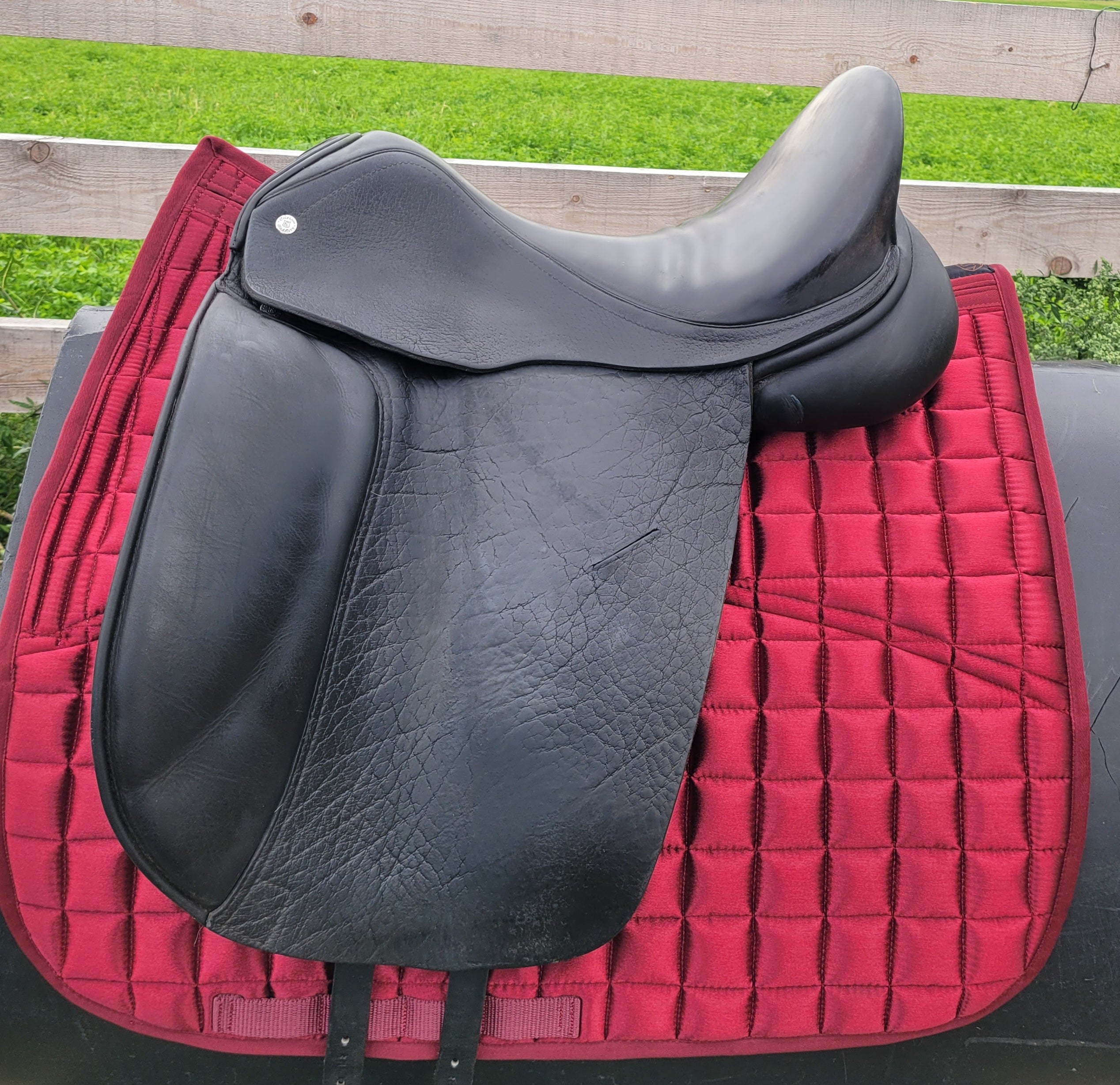 Used Custom Advantage 17.5" Dressage Saddle