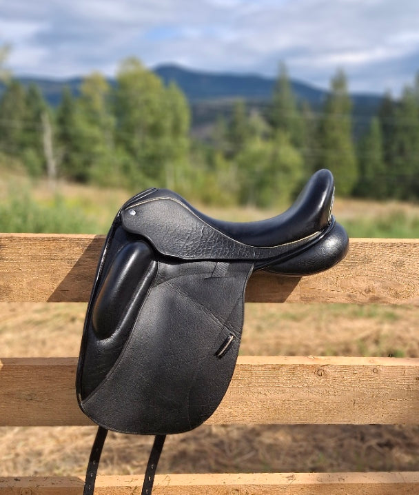 Used 17.5 Custom Icon Flight Dressage Saddle