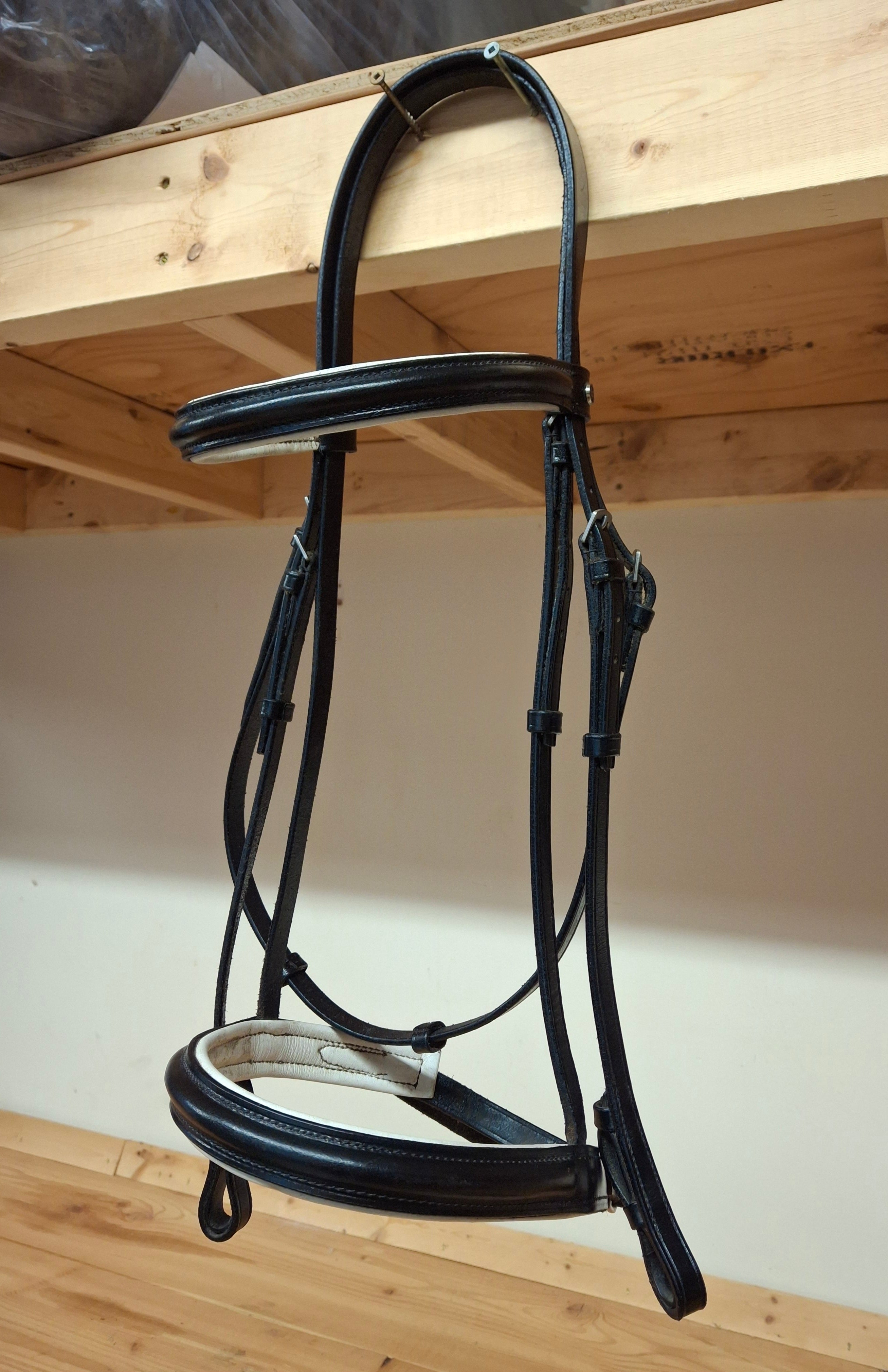 Used Black & White Chetak WB Bridle