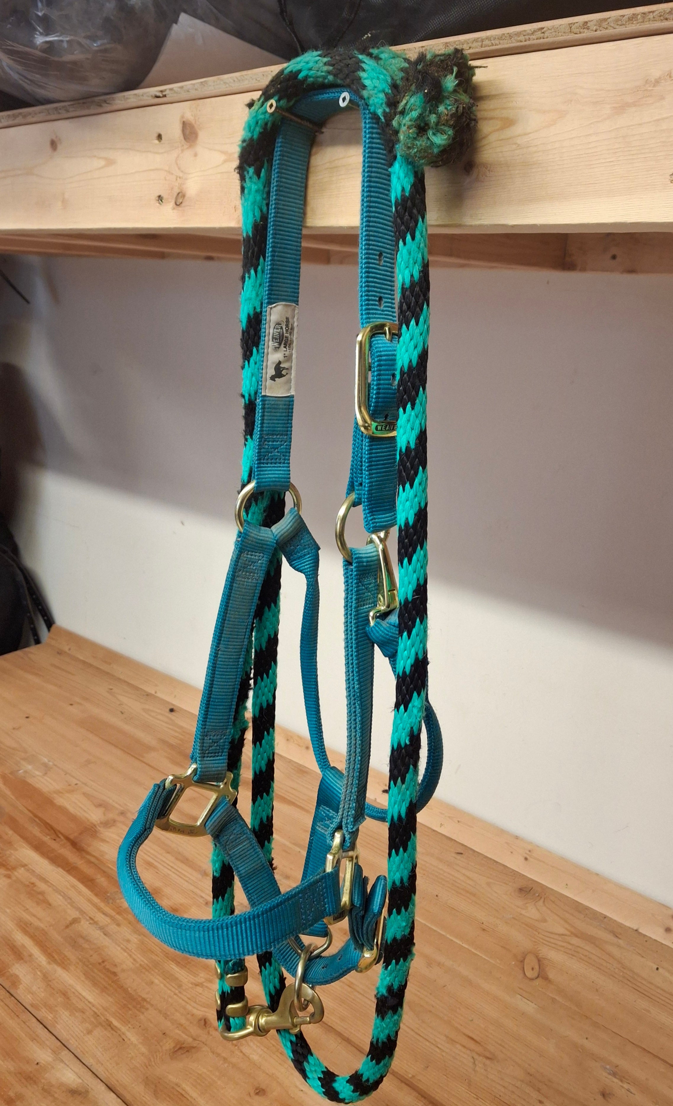 Used Weaver Halter & Lead Rope - Large