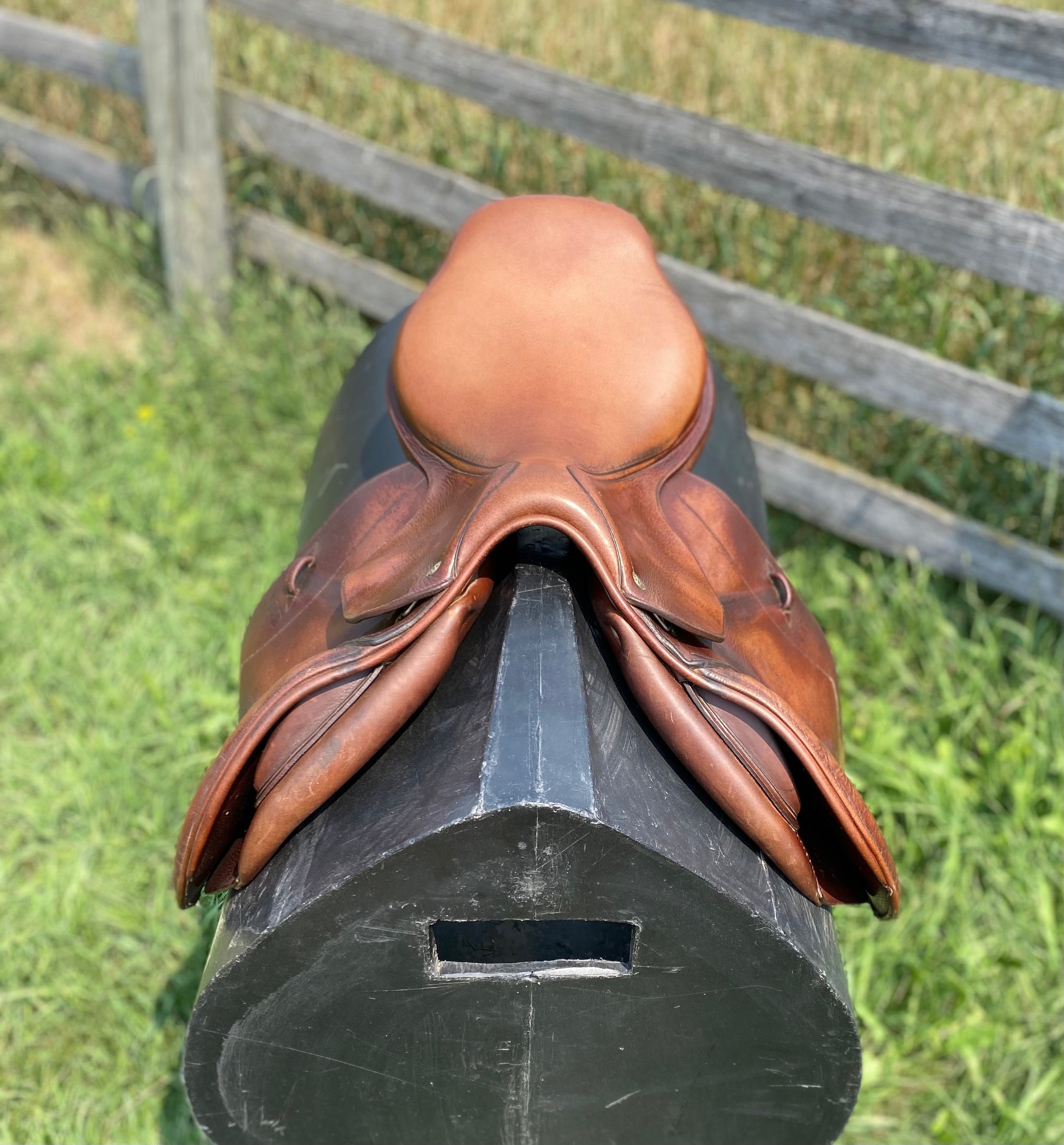 Used 17" CWD Jump Saddle