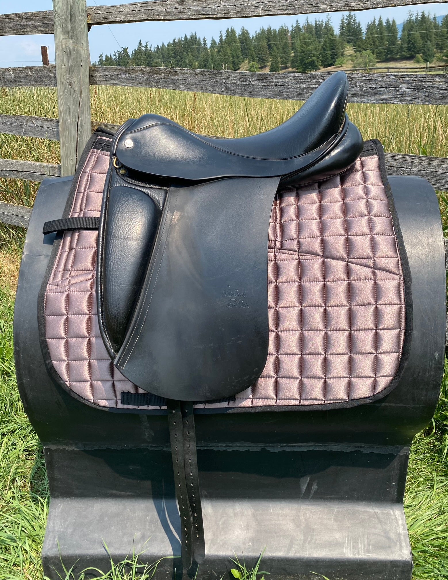 Used 18" Barnsby Richard Davison Dressage Saddle