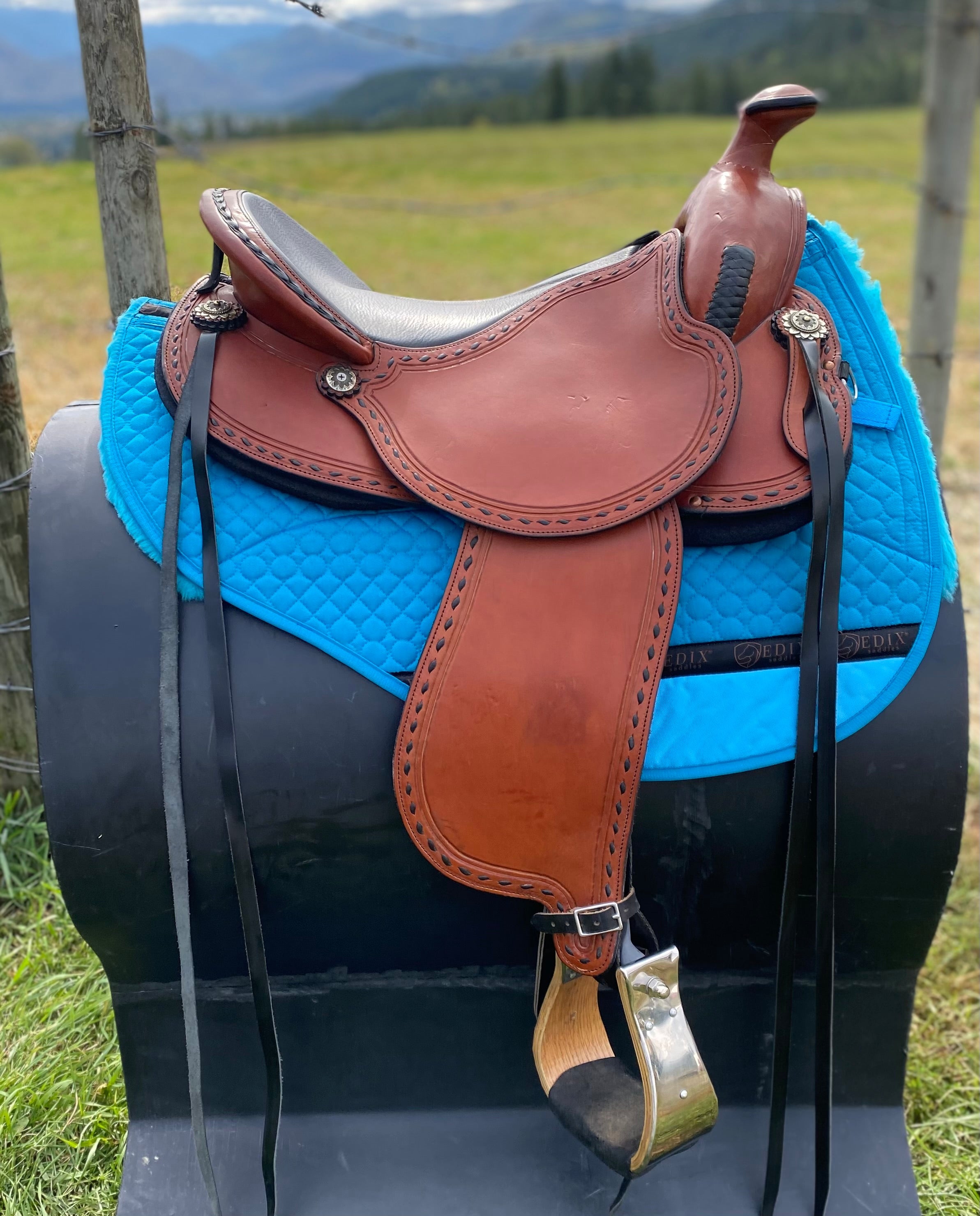 Easy Fit All-Around Saddle - Lightly Used Demo