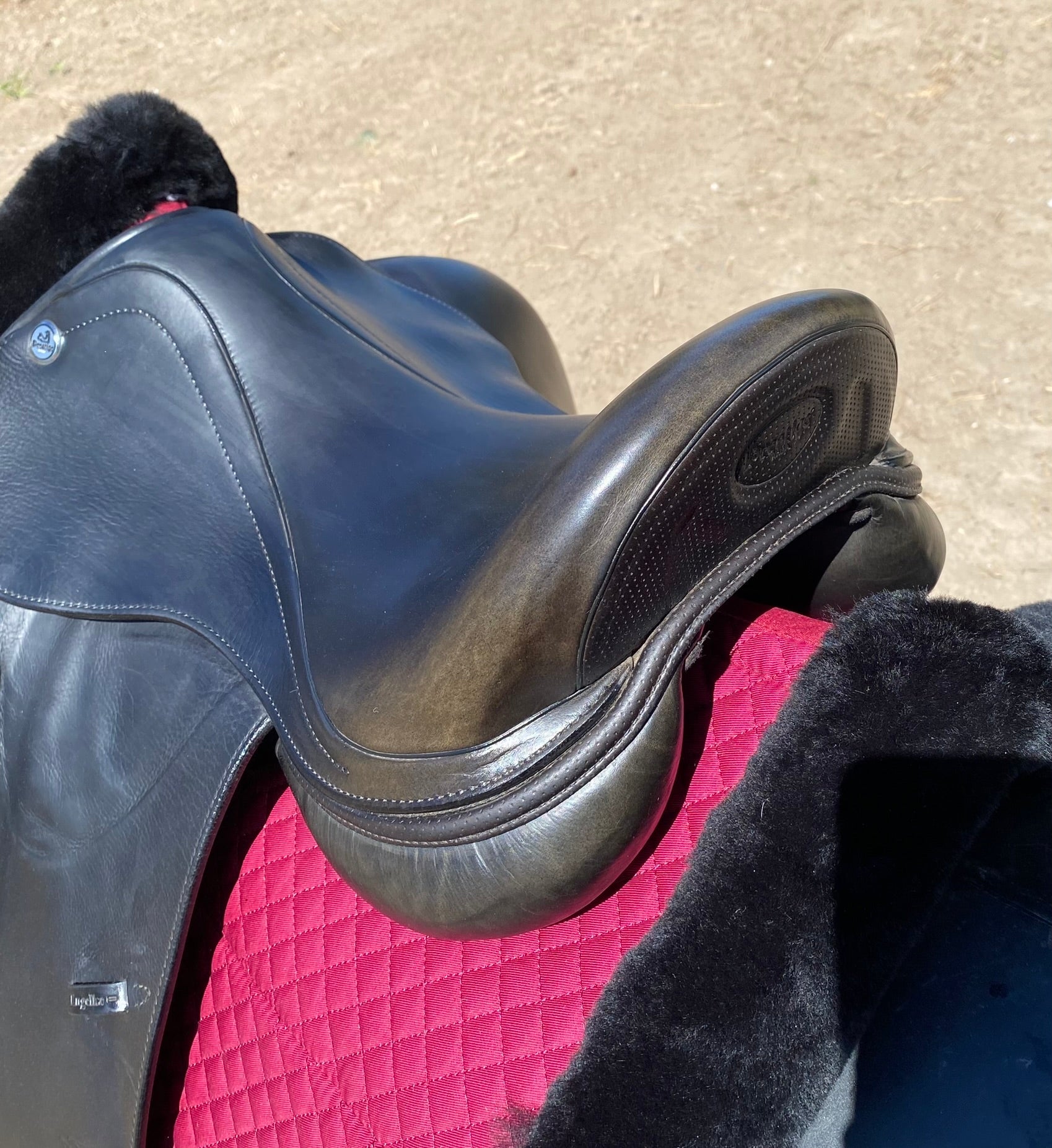 Used Prestige X-D1 17" Dressage Saddle